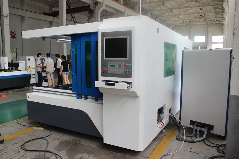 Prodhuesi i Kinës për prerje me lazer metalik IPG 700w