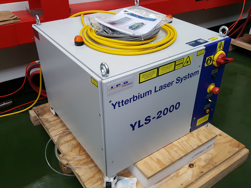 Burim lazer IPG YLS-2000 watt për prestar lazer preciz 2kw